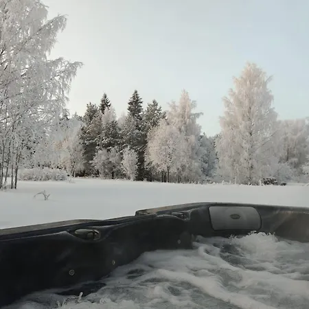 Villa Kontio - Peaceful Arctic Wonderland With Jacuzzi & Sauna & Aurora *